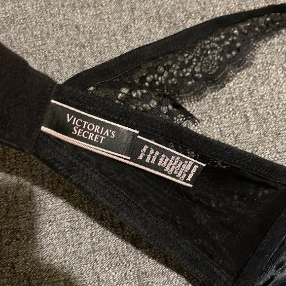 VS Very Sexy Push-Up Bra - Picture 3 of 3